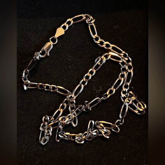Black Rhodium Figaro Silver chain